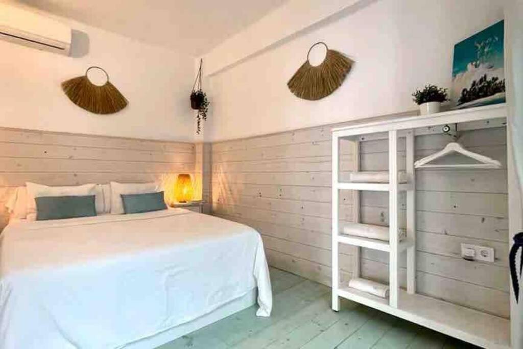 New Cozy Beach Apartment, Wifi Валенсия Экстерьер фото